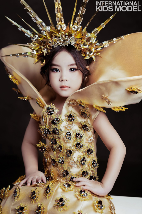 NGUYỄN TRẦN HÀ UYÊN - Hình ảnh 2